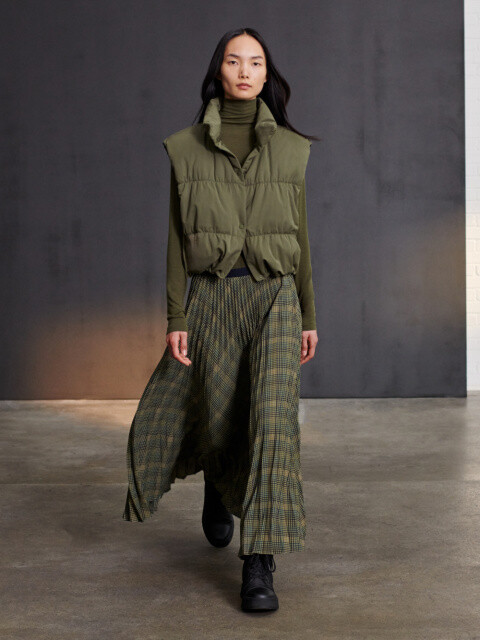 UNIQLO C Down Cropped Jacket Olive XL Last one!! Free