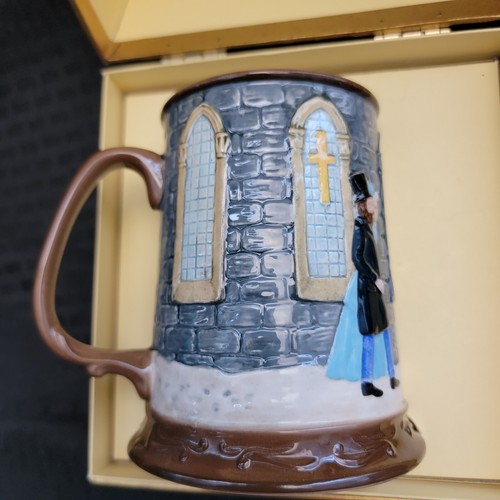 Royal Doulton Good Graces Beswick Charles Dickens Mug In Box 1981 Christmas - Picture 4 of 10