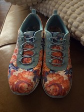 Skechers mit Blumen Gr.41