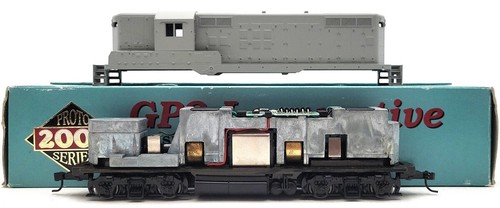 Proto 2000 21749 HO Scale Undecorated Phase III Diesellok LN/Box | Zustand: Used