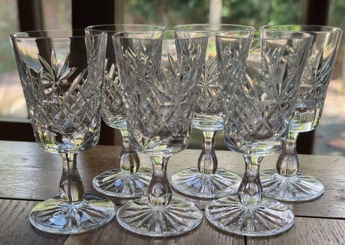 6 x THOMAS WEBB LEAD CRYSTAL WARWICK PAT (CUT FOOT) SMALLL WINE GLASS 10.5CM - Picture 2 of 4