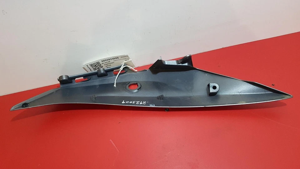 Kawasaki Ninja ZX10R 2018 cubierta trasera izquierda 36000-040 Foto 3 de 4