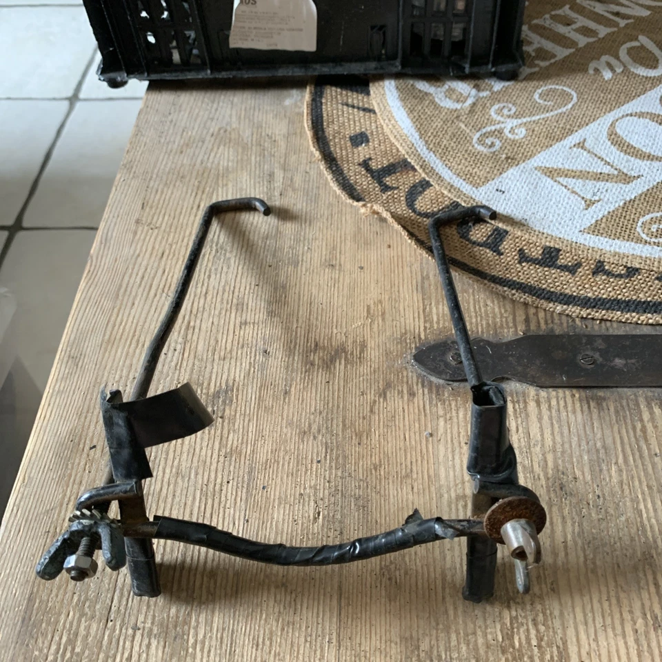 attache batterie renault 8 major origine - Photo 1/1
