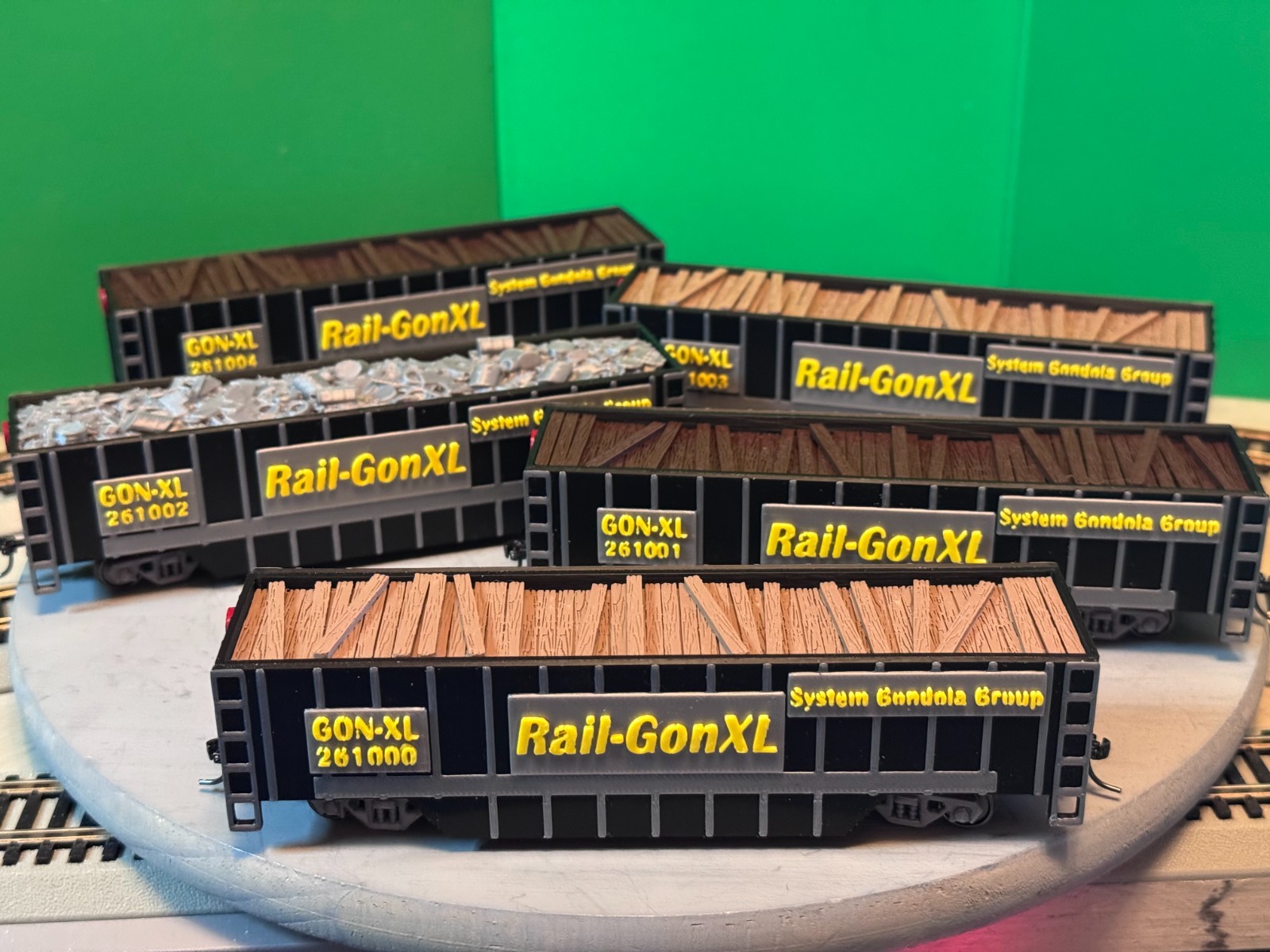 Cybertronic Hobby's HO Scale 45' Rail-GonXL Gondolas - (5) Unique Road ...