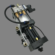 3000KG Pneumatic Air Boosting Pressure Cylinder 13mm Stroke Bore BT40 Spindle