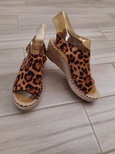 Catherine Malandrino "Cirkly" Animal Print Espadrille Wedge Sandal.     Size 7.5