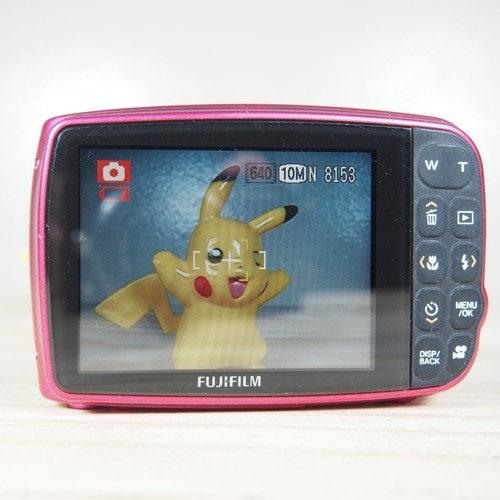 Fujifilm Finepix Z30 10.0MP Digital Camera Bundle Pink w/Charger + Battery EUC - Picture 4 of 9