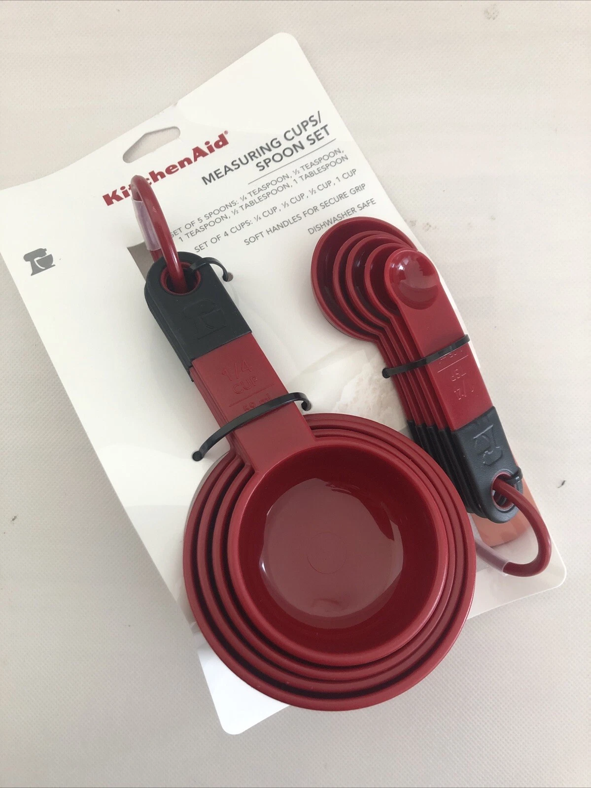 New KitchenAid Set of 9 Measuring Cups and Spoons Empire Red HERA