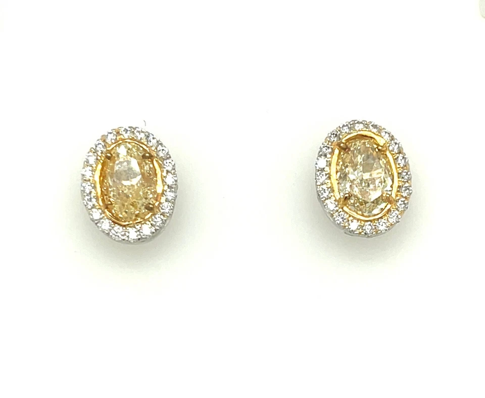 4.08 carats Natural Yellow Diamond Earrings Oval Shape.  Plat/18 KYG Halo. GIA. - Image 2 of 4