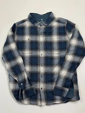 Kuhl Shirt Mens Medium Blue Plaid Long Sleeve Button Pocket Outdoors Hiking Logo