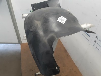 Aile Intérieure Avant Droite - Référence 7136J9 / 63014639 - Marque AutoiCenter - Neuf