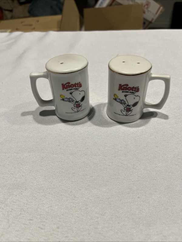 Disney Store Exclusive Tropical Luau Serving Set LOT of 2- Trio Serving Bowls!