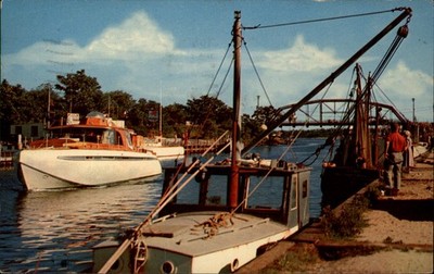 Shinnecock Canal Hampton Bays New York vintage postcard u622