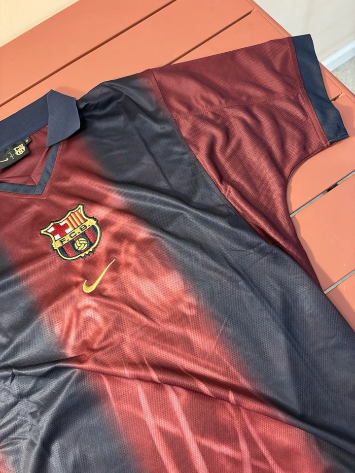Camiseta deportiva Fc Barcelona Nike Retro 2000/01 Home Skeleton X Cactus Jack talla M y L Foto 3 de 4