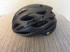 MET ESTRO  HELMET SIZE MEDIUM