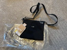 Pacsafe GO Anti-theft Crossbody Pouch Black IMPERFECTED