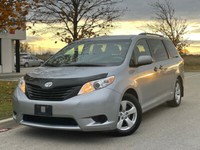 2014 Toyota Sienna NO ACCIDENTS! WE FINANCE
