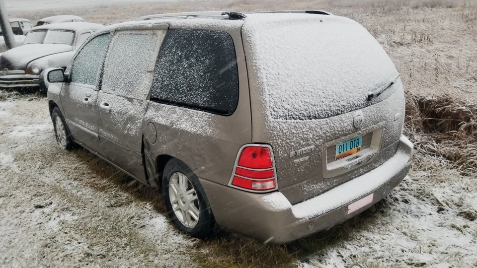 Escotilla 2004-2007 Mercury Monterey puede adaptarse a Ford Freestar Foto 4 de 4