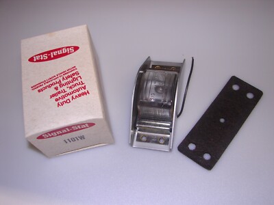 NEW In Box Signal-Stat 9005 Clear Light DOT PP2PC 75 w/Gasket