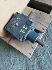 New Hub City bevel Gear Reducer 165-1-1 ratio