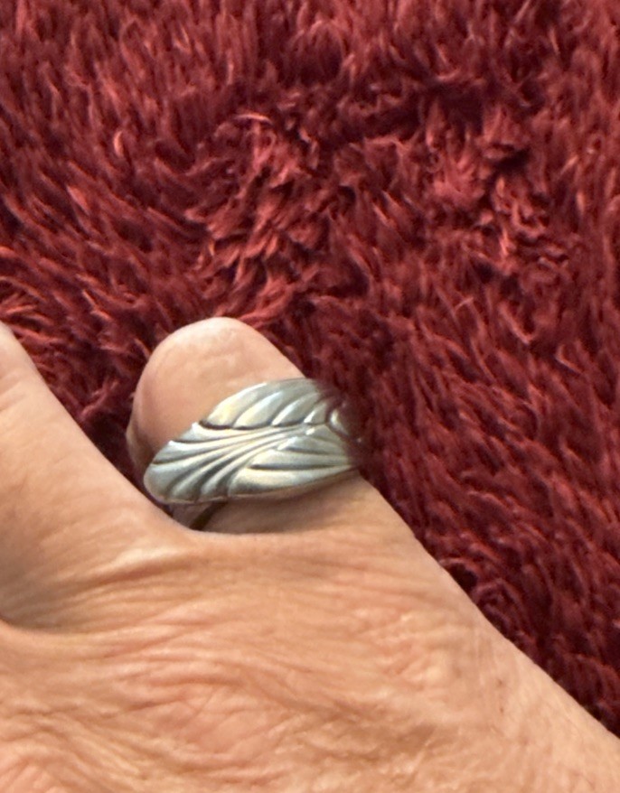Thick Chunky Spoon Ring Leaf Pattern 8.25 - image 6