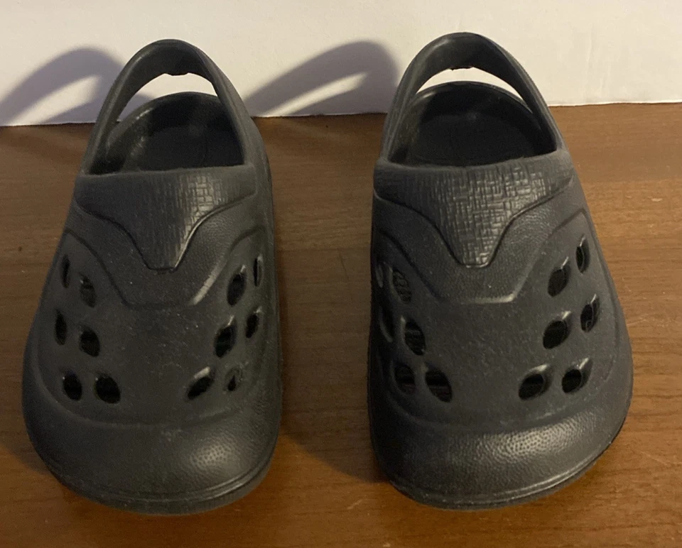 Infant Slip On Crock Like Shoes. - Image 2 of 4
