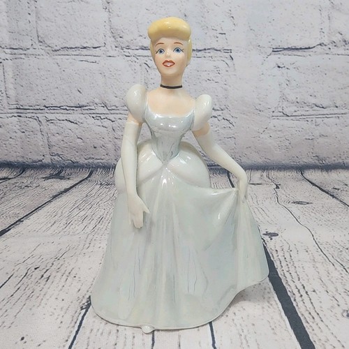 Figurina ceramica Disney Cenerentola vintage 6 in abito blu anni 90 - Foto 1 di 6