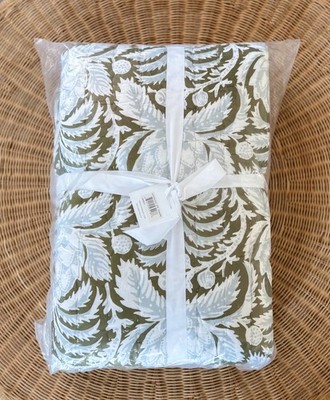 NEW Serena & Lily Artichoke Botanical Motif Quilt (K/CK)-Grove Green/Sky Blue
