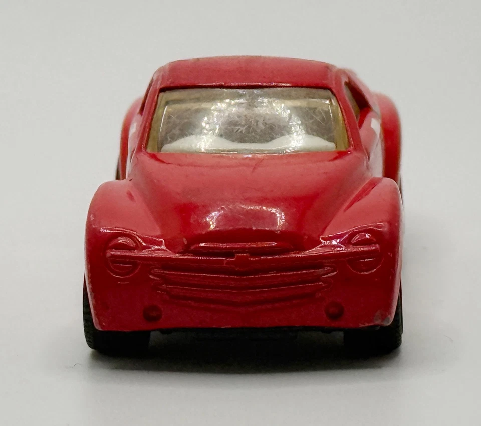 MATCHBOX CHEVROLET SSR DISNEY HANDY MANNY'S DIECAST 2 7/8" PICKUP TRUCK 2001 - Image 2 of 4