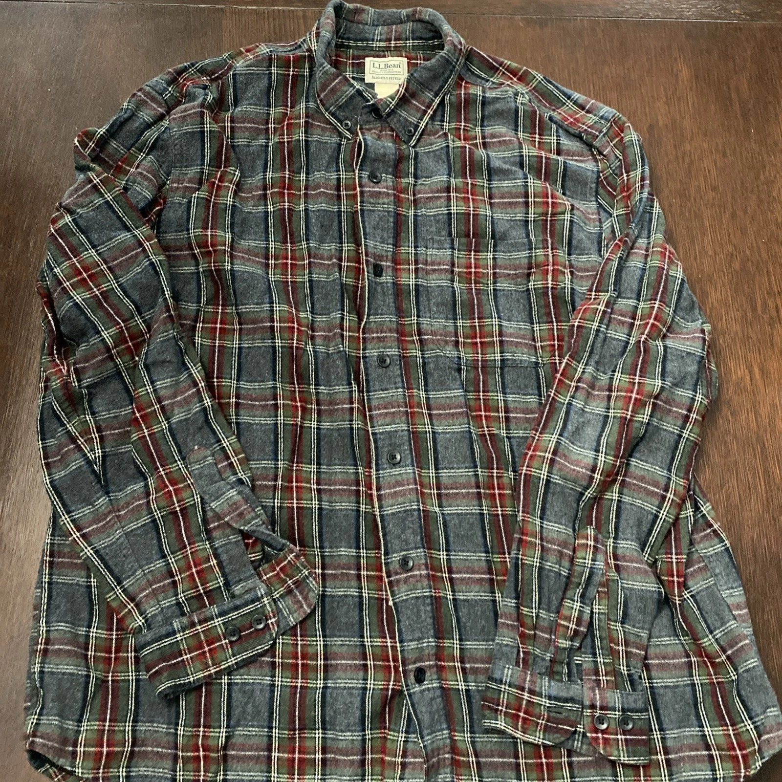 L.L.Bean Mens XL Reg. Slightly Fitted Flannel Plaid Shirt Gray Red 100% Cotton
