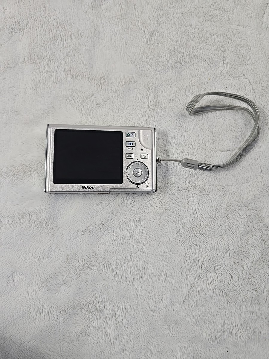 Nikon Coolpix S5 White Digital Camera 6.0 MP | eBay