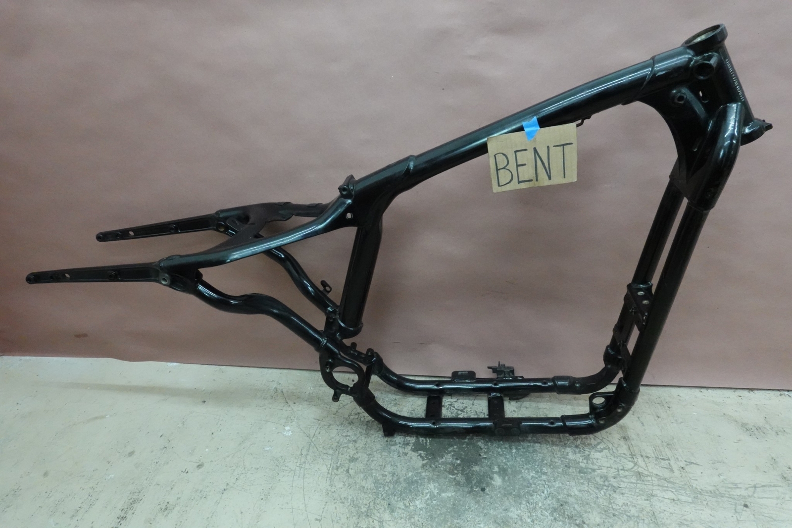 2009-2013 Harley Davidson Iron 883 XL883N Main Frame Chassis - BENT