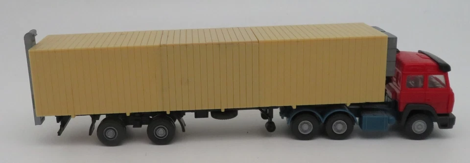 WIKING HO 1/87 CAMION IVECO SEMI REMORQUE assemblage CONTAINEURS FRIGORIFIQUES - Photo 4/4