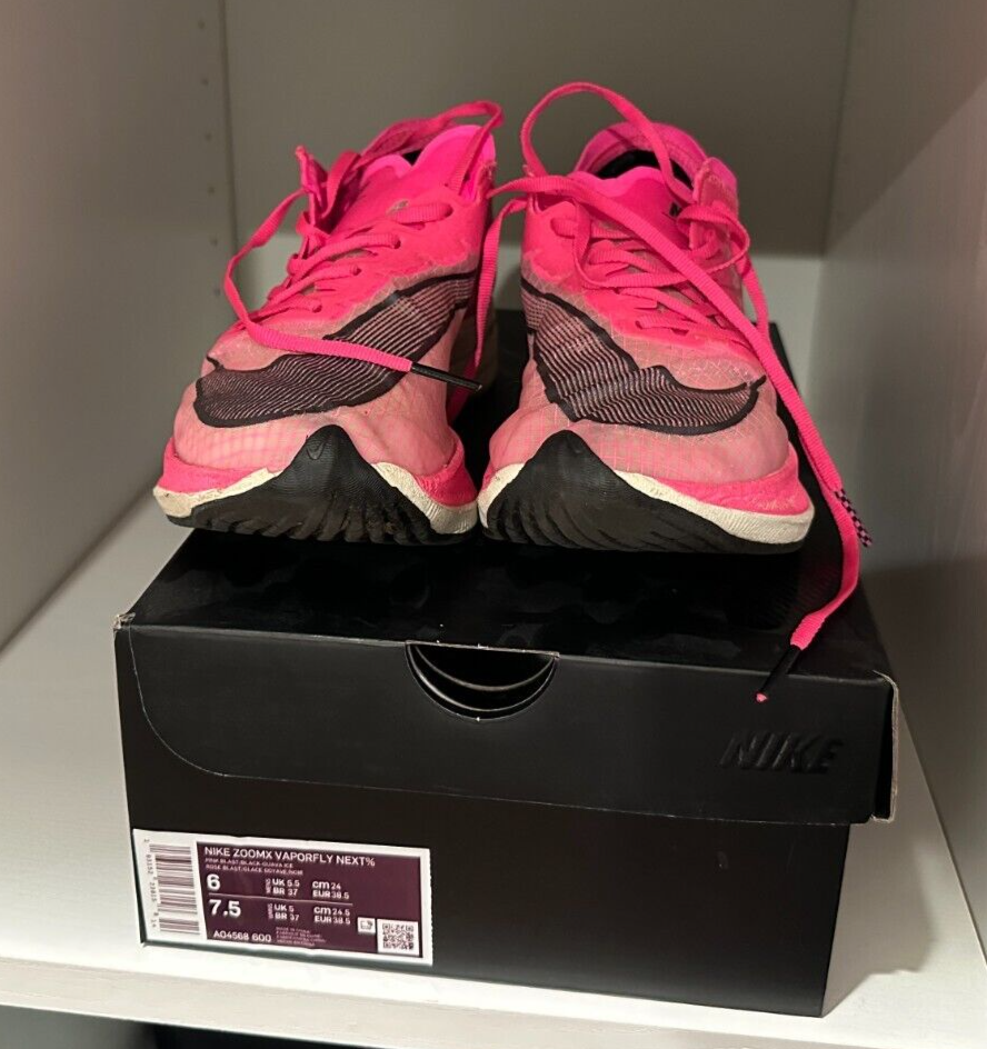 Nike ZoomX Vaporfly Next% Pink Running Shoes Men 6 Women 7.5