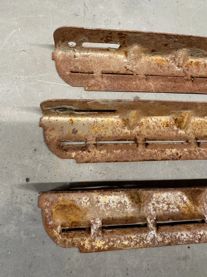 Chevy BelAir Nomad 1956 techo rígido reposabrazos reposabrazos panel de puerta soporte de montaje OEM Foto 2 de 4