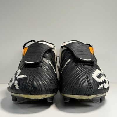 Umbro SX Valor II Ultra Soccer Boots Mens 10.5 Black/White Leather