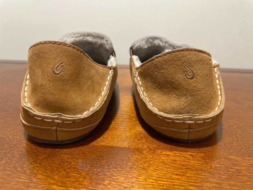 Cozy OluKai Nohea Tan Suede Slippers Size 9 Shearling Lined – Super Soft! - Image 4 of 4