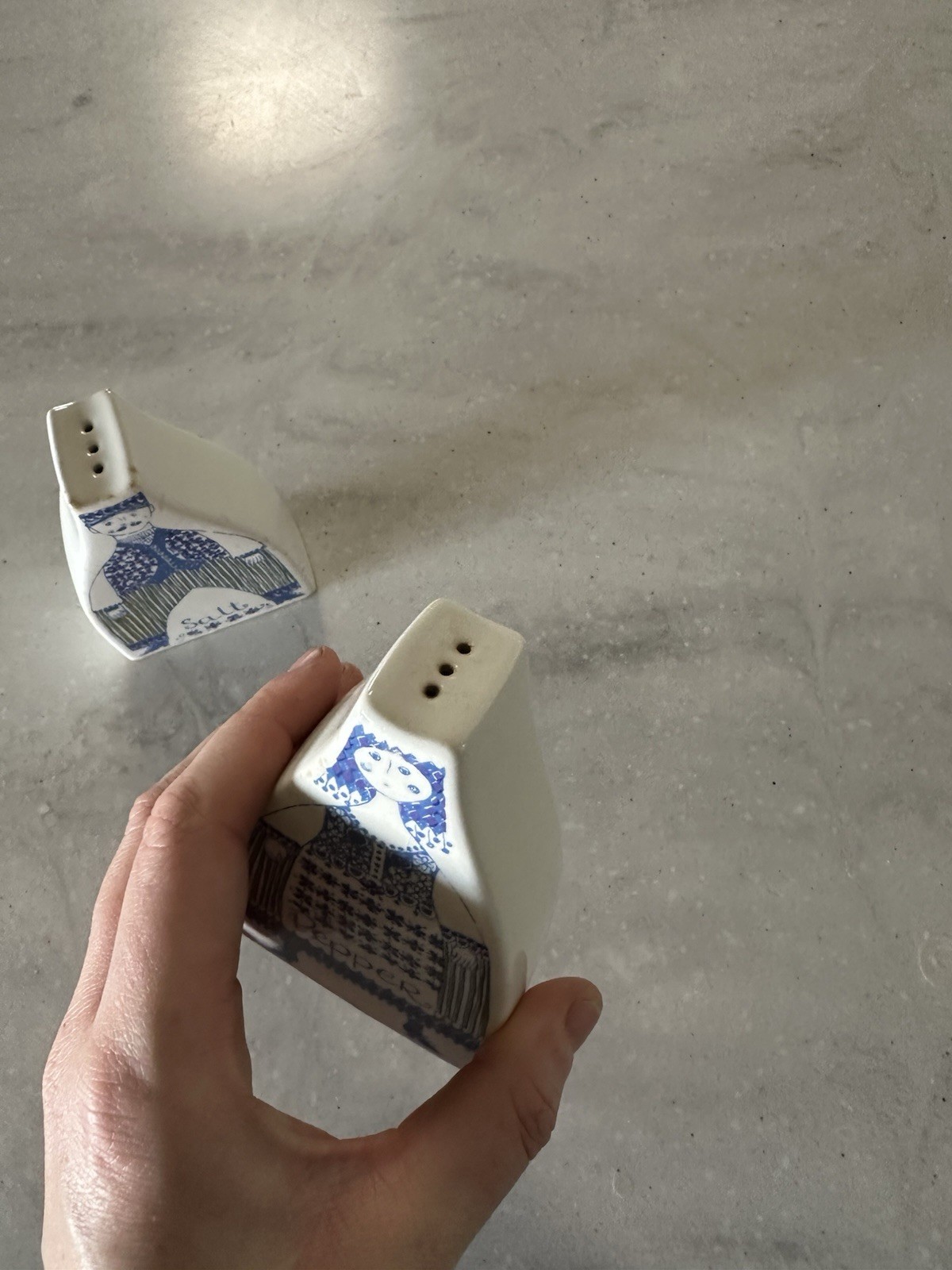 FIGGJO "Lotte" Norway SALT & PEPPER Shakers Old Man and Woman (Kar og Moy)