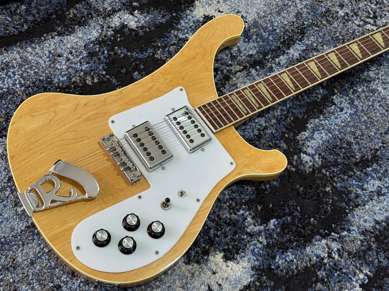 1976 Rickenbacker 481sf - Slant Fret Mapleglo. The best! Collector Grade Mint!