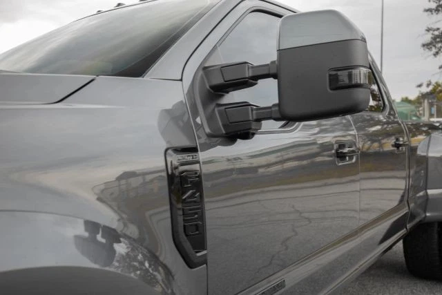 2022 Ford F-450 Super Duty Limited Pickup 4D 8 ft - Image 4 of 4