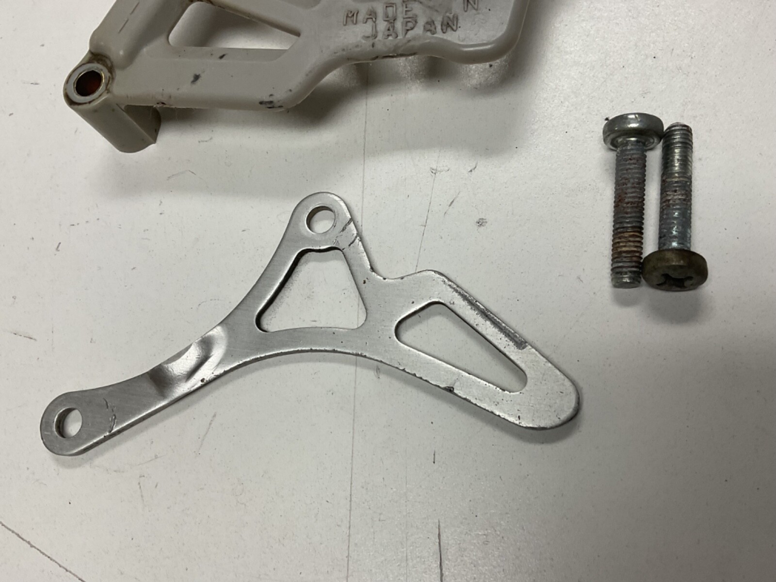 9904 Yamaha YZ250 Sprocket Cover Crankcase Case Saver 5CU154210000