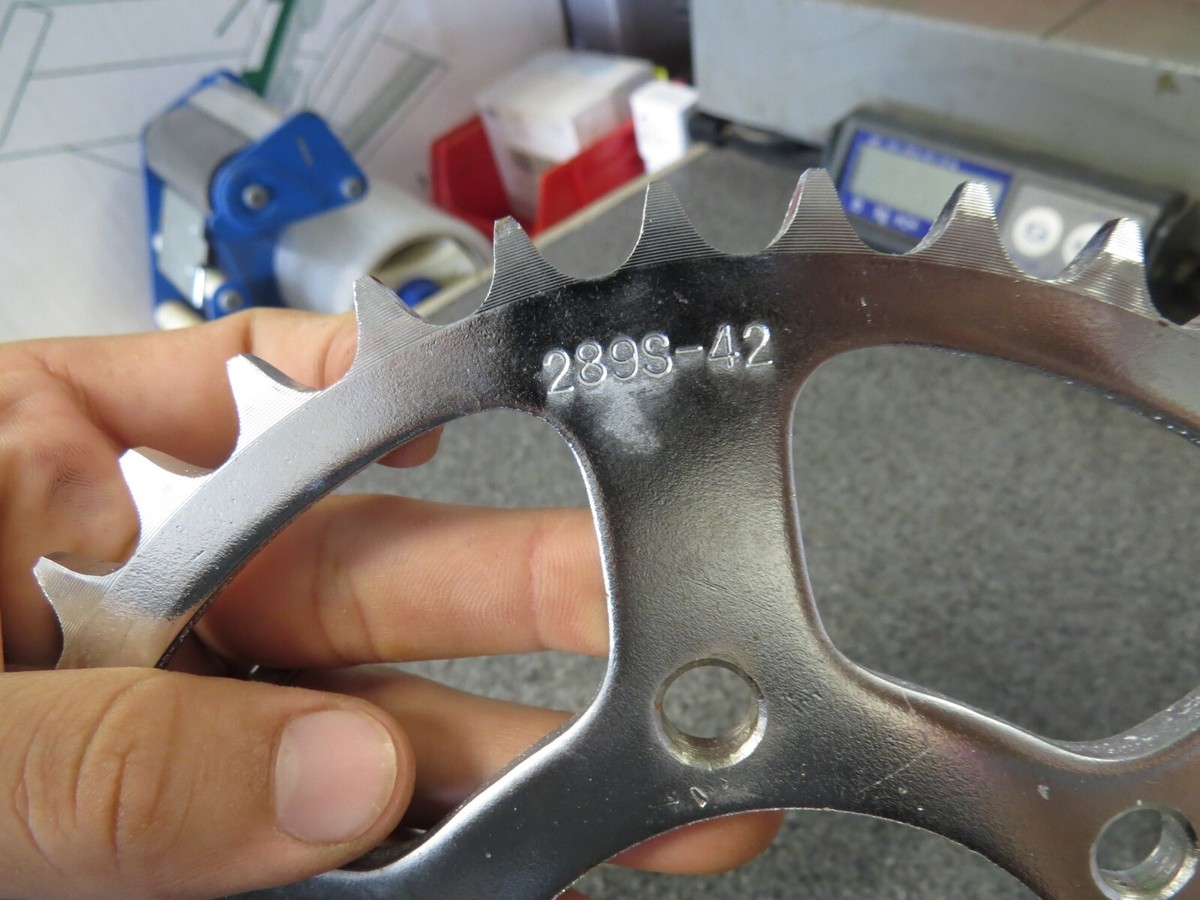 3142　こちらは専用です NOS 42T Rear Steel Sprocket Fits: Kawasaki 1984-1986 ZX550