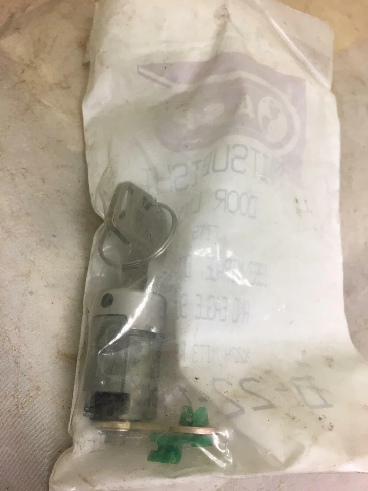 дверной замок mitsubishi подходит для 93 mirage, dodge colt и eaglesummit d-22-113 - Изображение 2 из 2