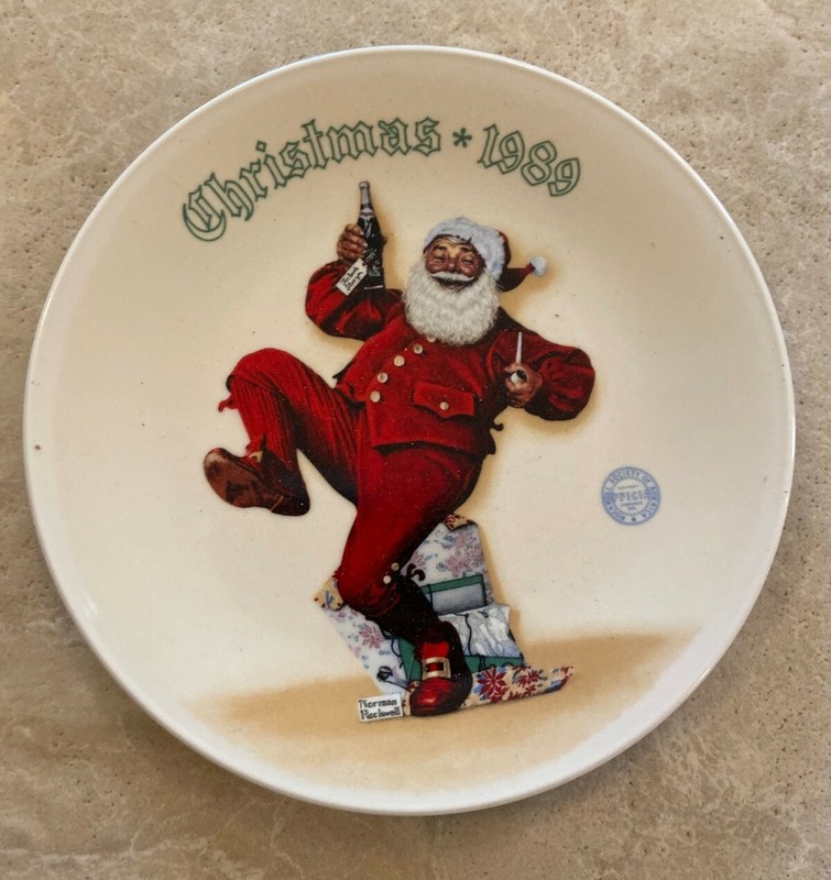 Normal Rockwell 1989 "Jolly Old St. Nick " Christmas Plate with Certificate