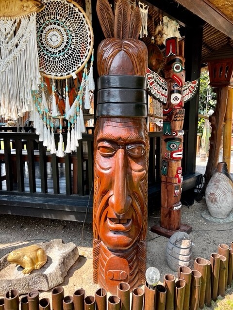 Indian head Real wood Totem pole Handmade height 1.90 Meters