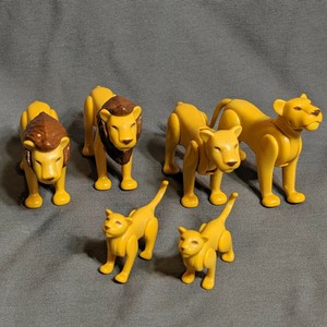 playmobil lion family