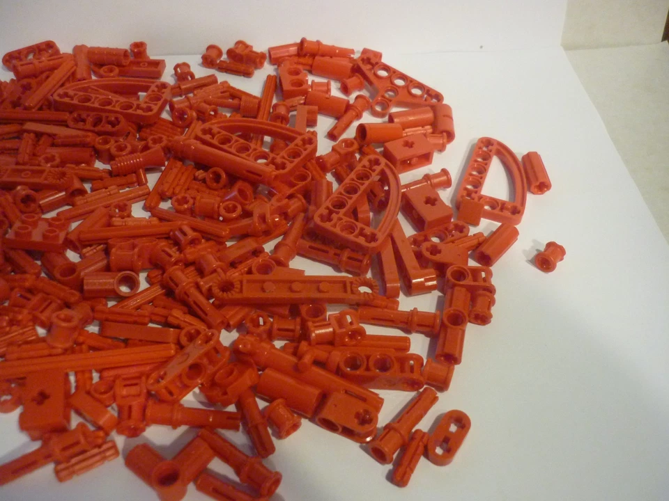 L ot  lego  pieces  technic  vrac  entre  100 / 120 gr  vrac kg  rouge  red - Photo 3/3