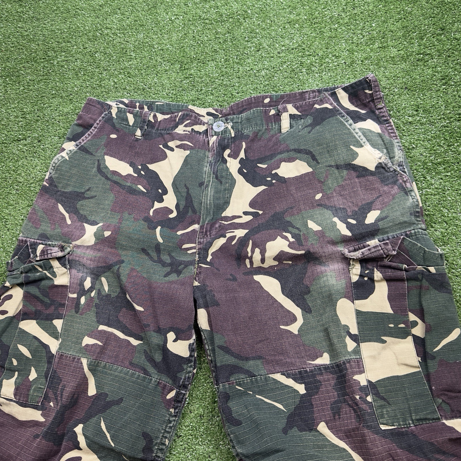 VTG British Army Combat Pants DPM NATO Cargo Camo War Trousers 40x28 image 2