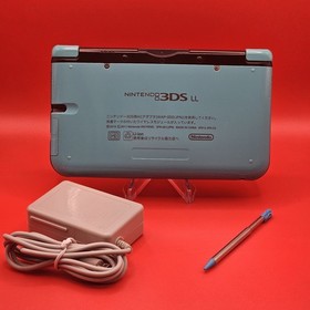 Nintendo 3DS XL/LL Handheld System Turquoise Blue Black W/ Charger stylus Tested