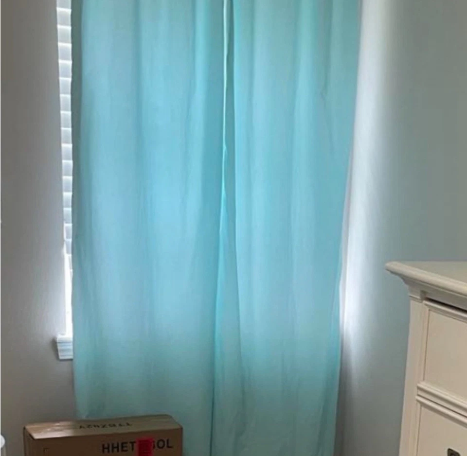 Juego de cortinas azules #cortinas de Carousel Designs 50”x84” (2 paneles incluidos) Foto 4 de 4